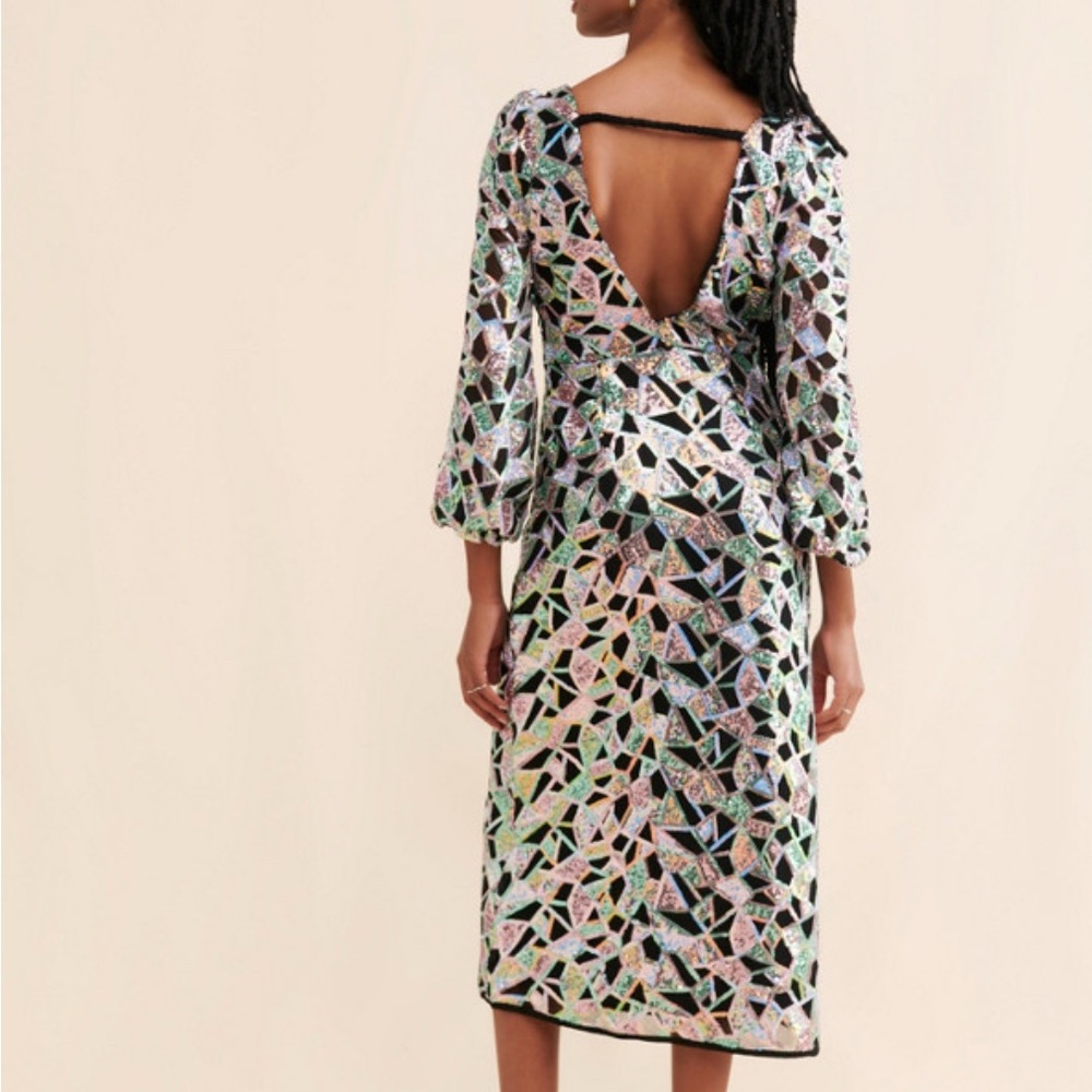Elegant Long Sleeve Sequin Mosaic Dress - Picture 2 of 5